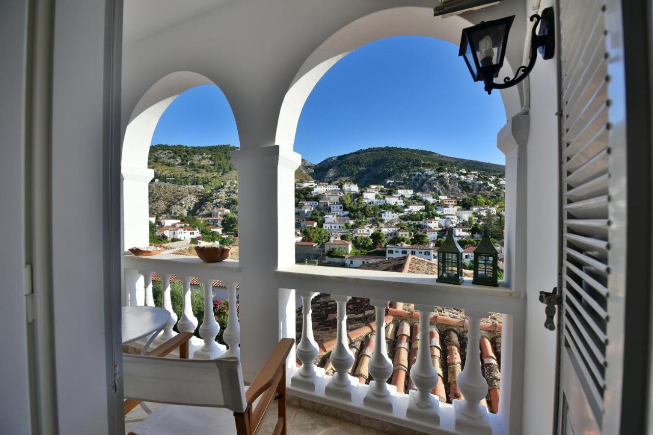 Feel At Home - Family House In Hydra Buitenkant foto