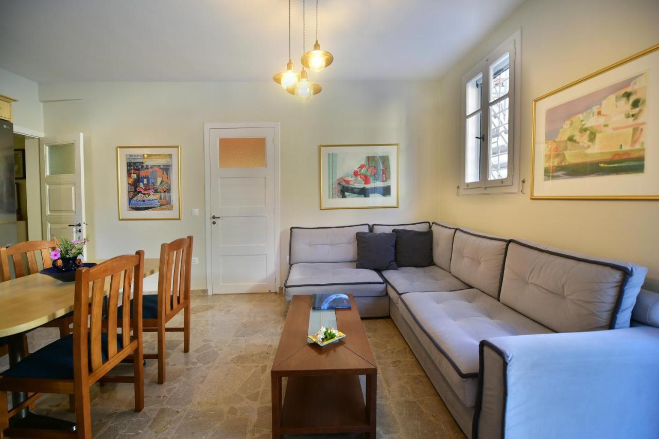 Feel At Home - Family House In Hydra Buitenkant foto